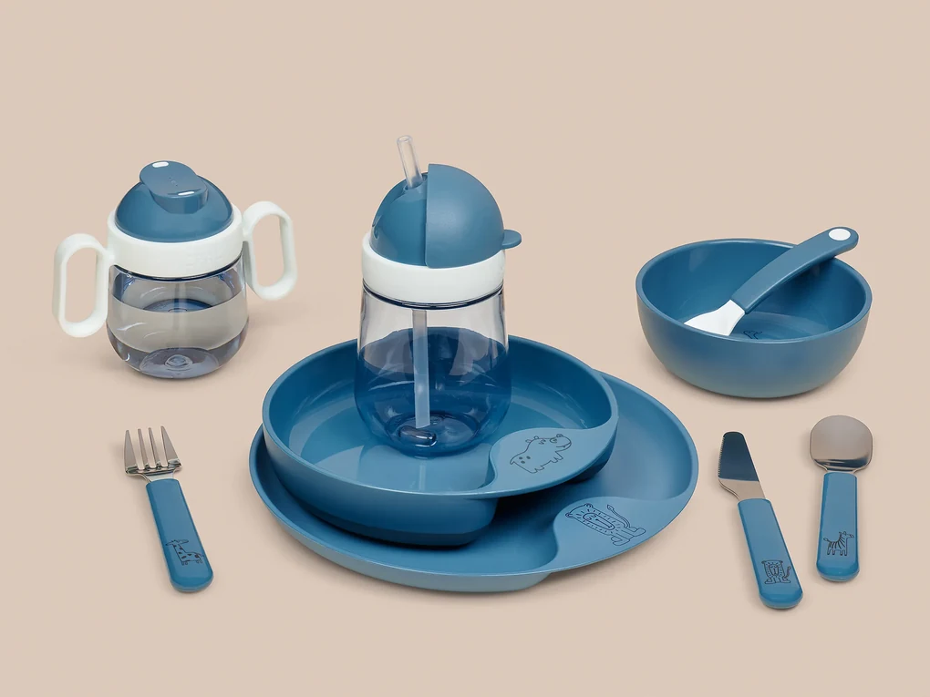 Hrnček so slamkou Mio 300 ml 9m+ Deep Blue