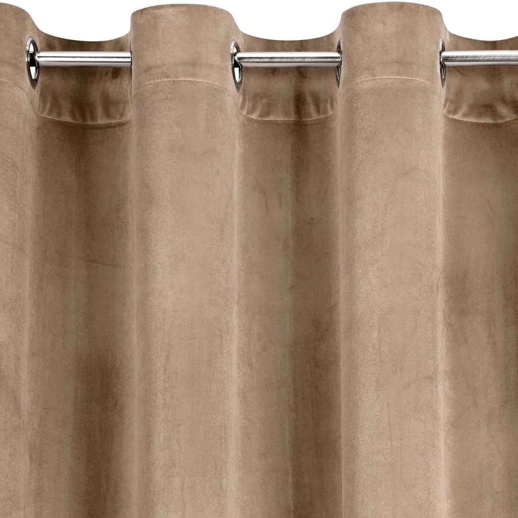 ZATEMŇOVACÍ ZÁVES NA KRÚŽKOCH DARLA SADA 2KS 140X250 CM TMAVOBÉŽOVÁ