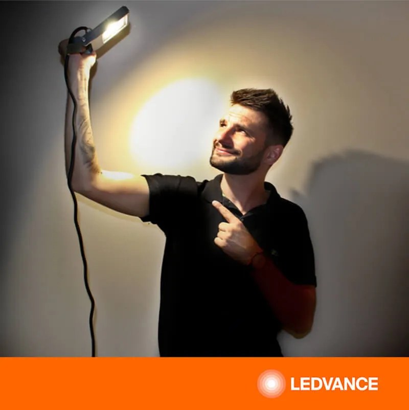 LED reflektor 50W 4500lm 3000K IP65 Sivý LEDVANCE reflektor Endura