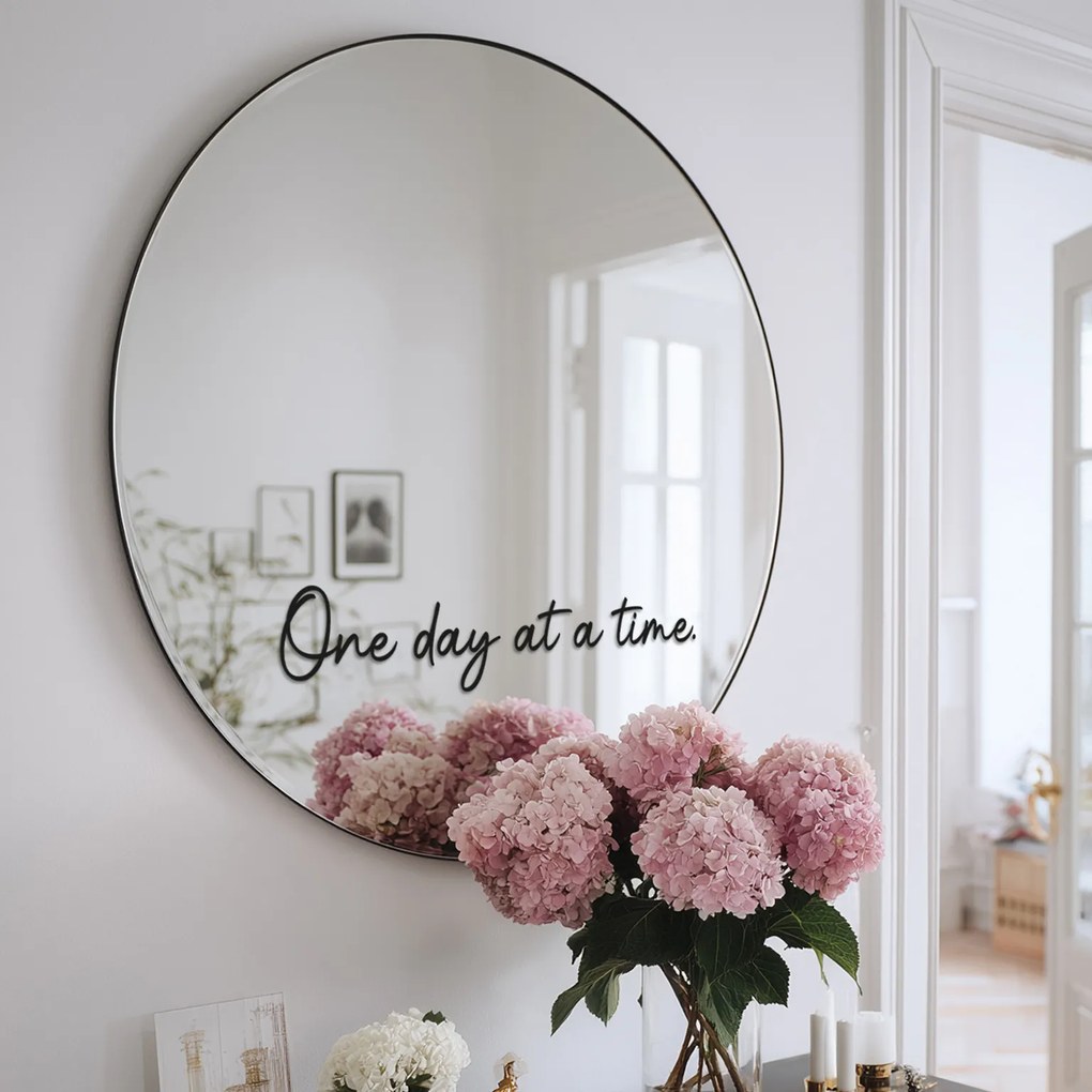 Nálepka na zrkadlo S24 – One day at time.