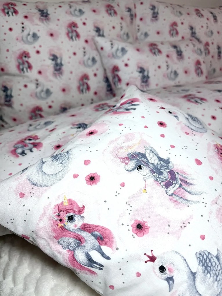 INTERMEDIC SK Obliečky Jednorožec a Labuť 140x200/70x90 cm bavlnené na zips
