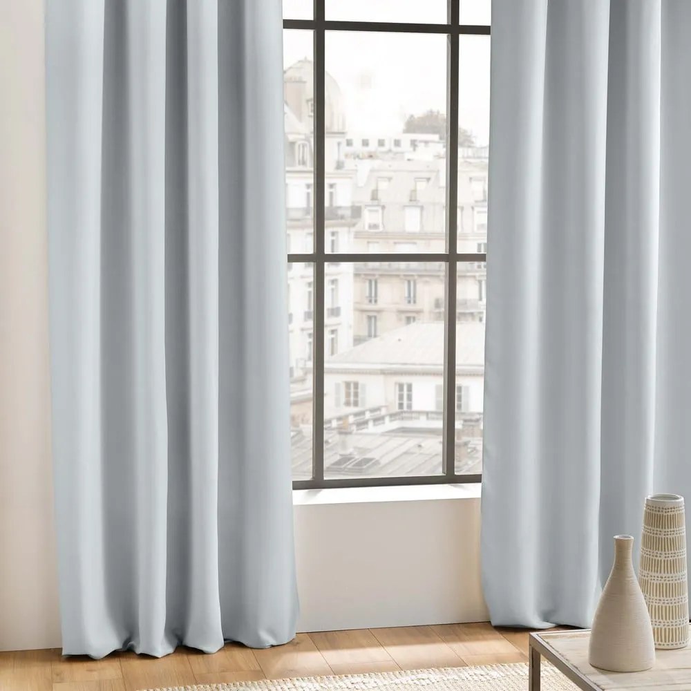 Svetlosivý zatemňovací záves 135x240 cm Occult – douceur d'intérieur