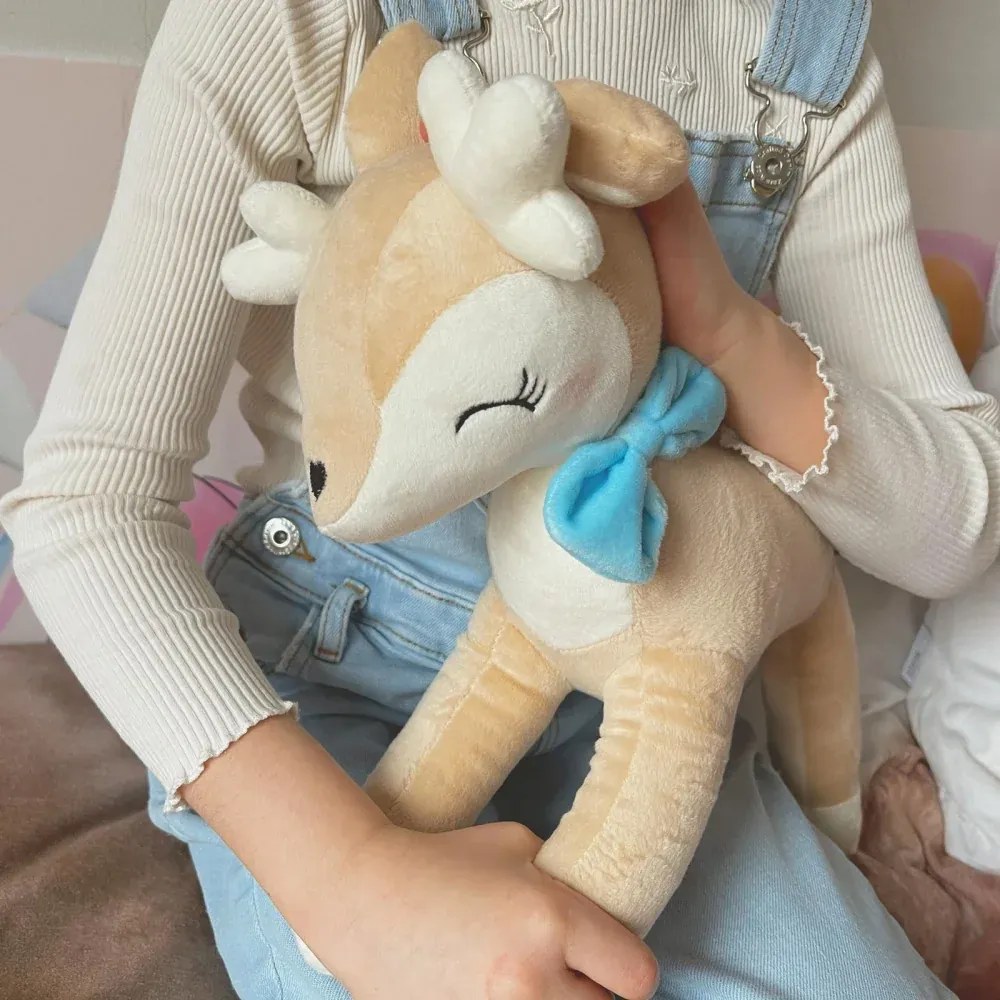 Plyšová srnka Bambi modrá mašľa 35 cm