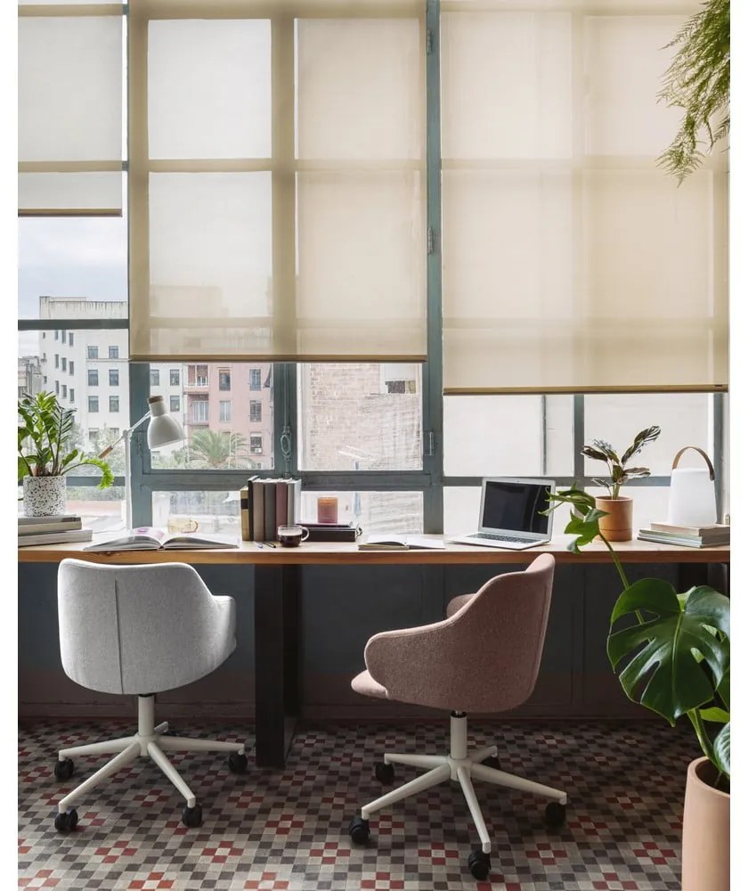 Svetloružová kancelárska stolička Kave Home Einara