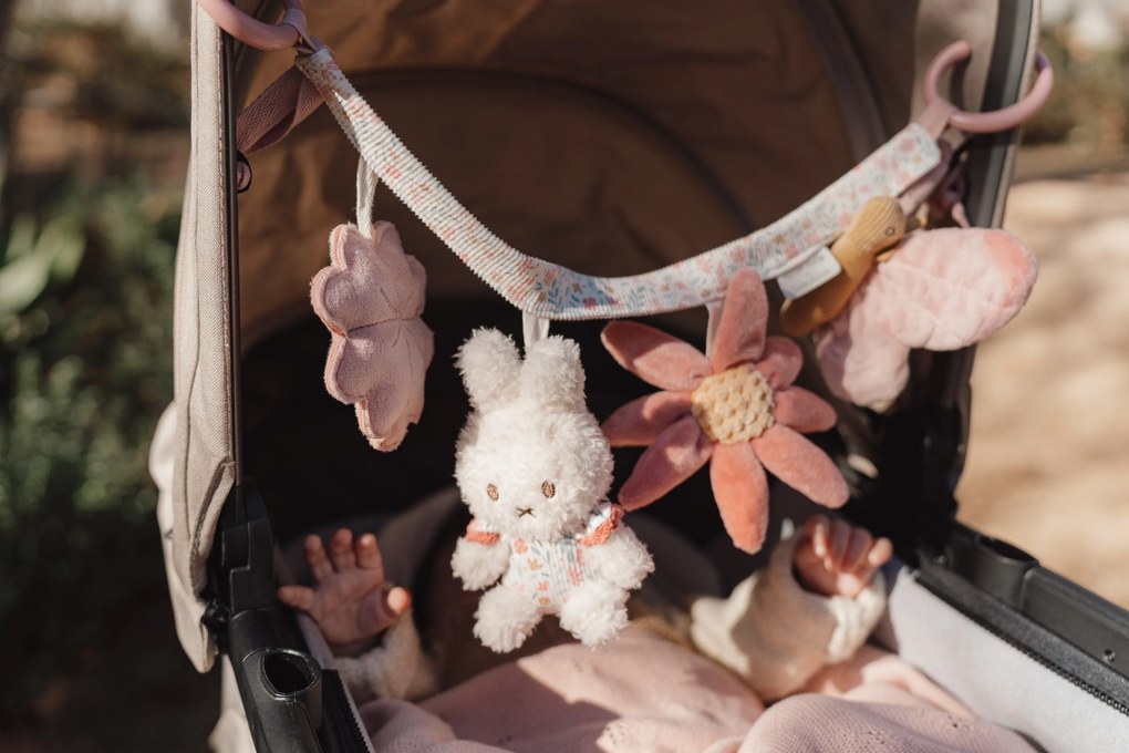 Reťaz na kočík králiček Miffy Lucky Blossom