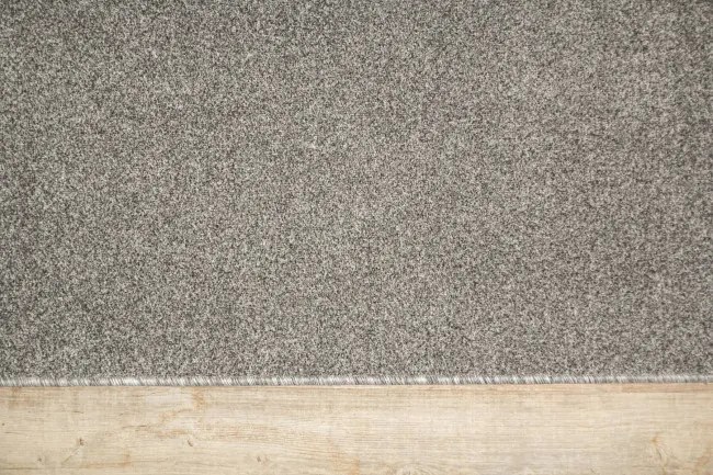 Metrážny koberec Liberty New 73 sivý