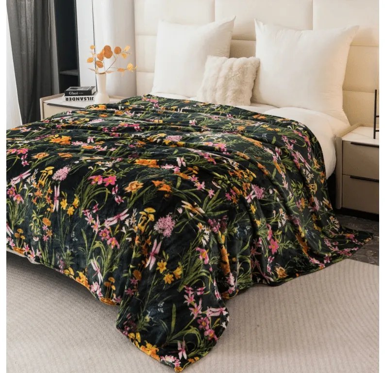 Mikroplyšová deka MYSTIC GARDEN, tmavozelená Rozmer: 200 x 220 cm