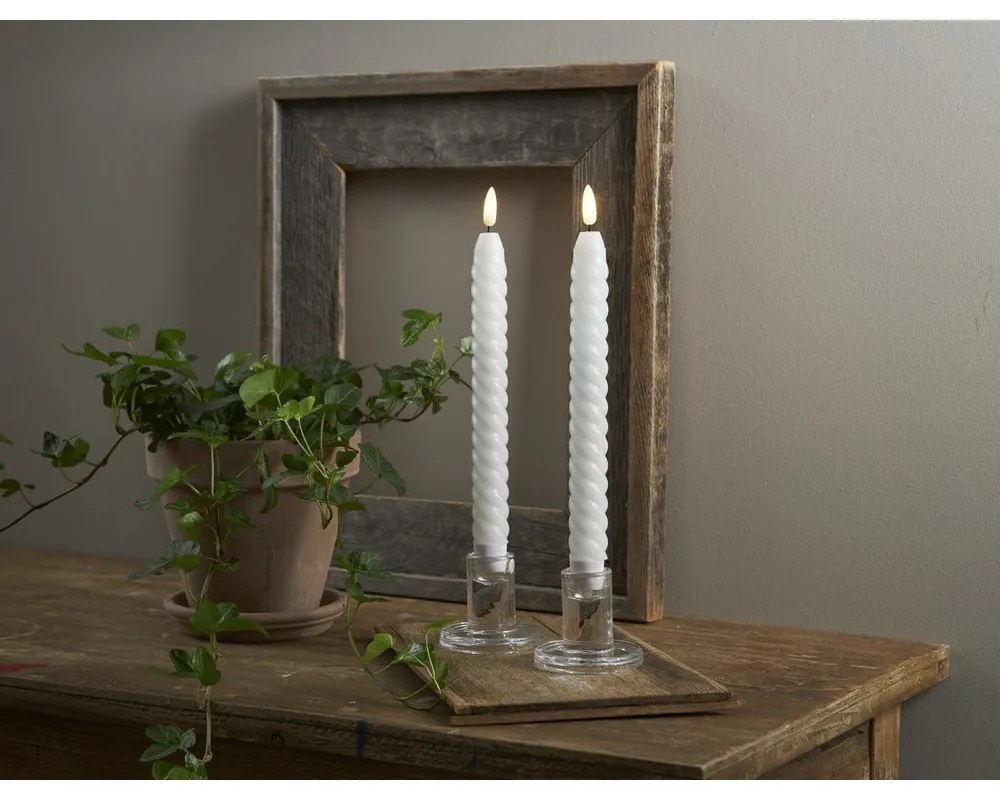Súprava 2 bielych voskových LED sviečok Star Trading Flamme Swirl Antique, výška 25 cm