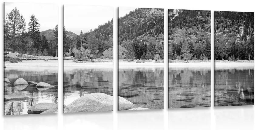 5-dielny obraz jazero v nádhernej prírode v čiernobielom prevedení - 200x100