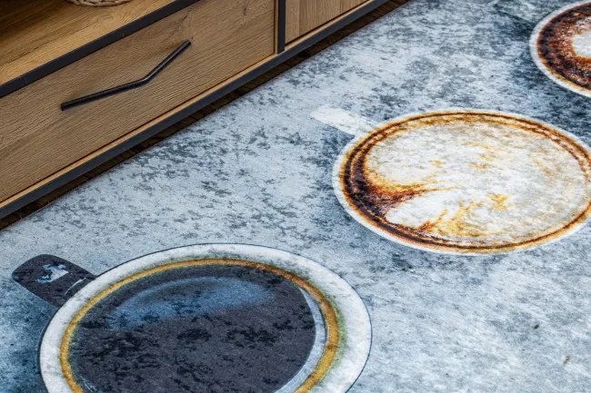 Protišmykový koberec / behúň ANDRE 33300 sivý / hnedý