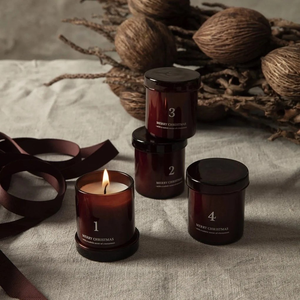 ferm LIVING Vonné adventné sviečky v skle Brown - set 4 ks