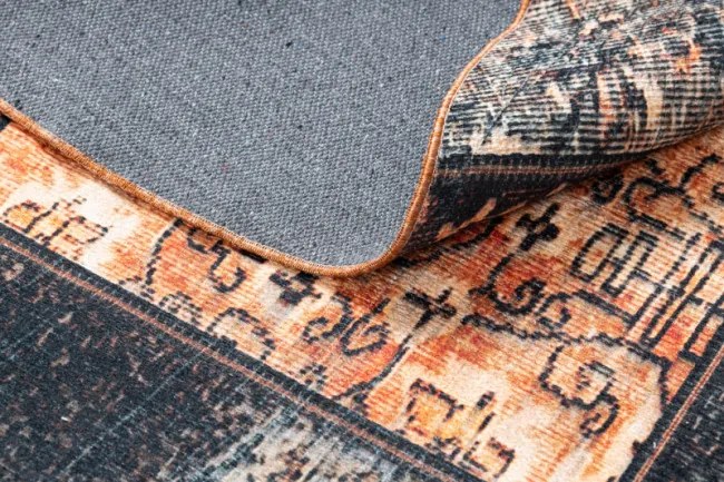 Koberec ANTIKA Ancient Chocolate patchwork čierny / terakota