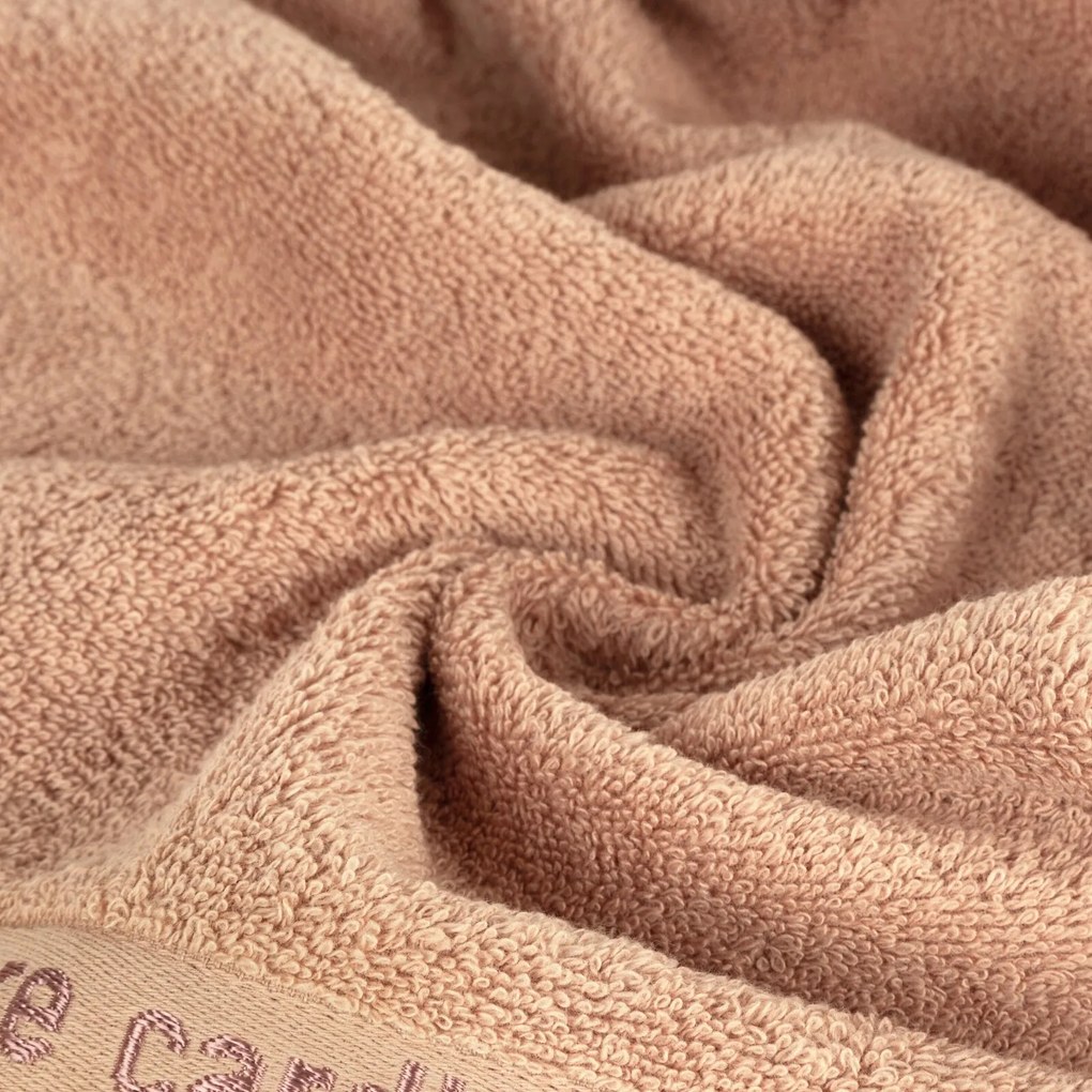 BAVLNENÝ UTERÁK PIERRE CARDIN EVI 50X90 CM PUDROVÁ