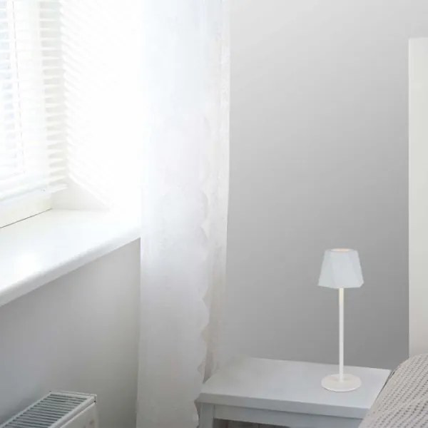 LED Stmievateľná dobíjacia stolná lampa LED/4W/5V 3000-6000K 1800 mAh biela