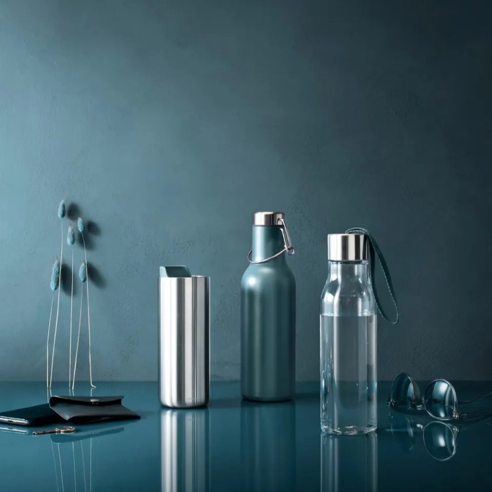 Dokonalá termofľaša Cool Thermo Flask od Eva Solo šedá