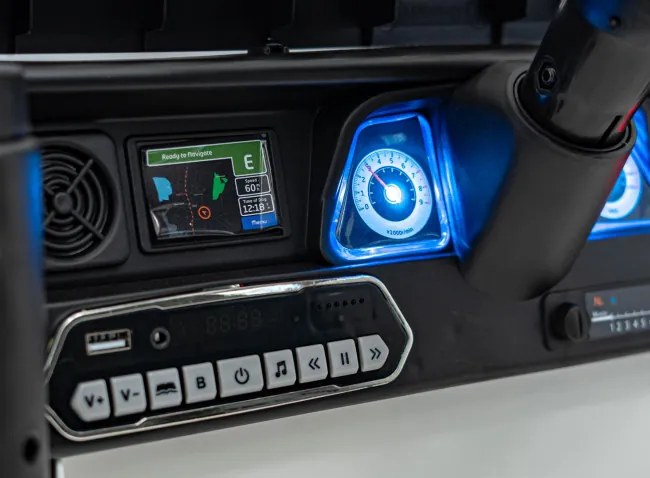 Elektrické autíčko Off-Road CLIMBER biele