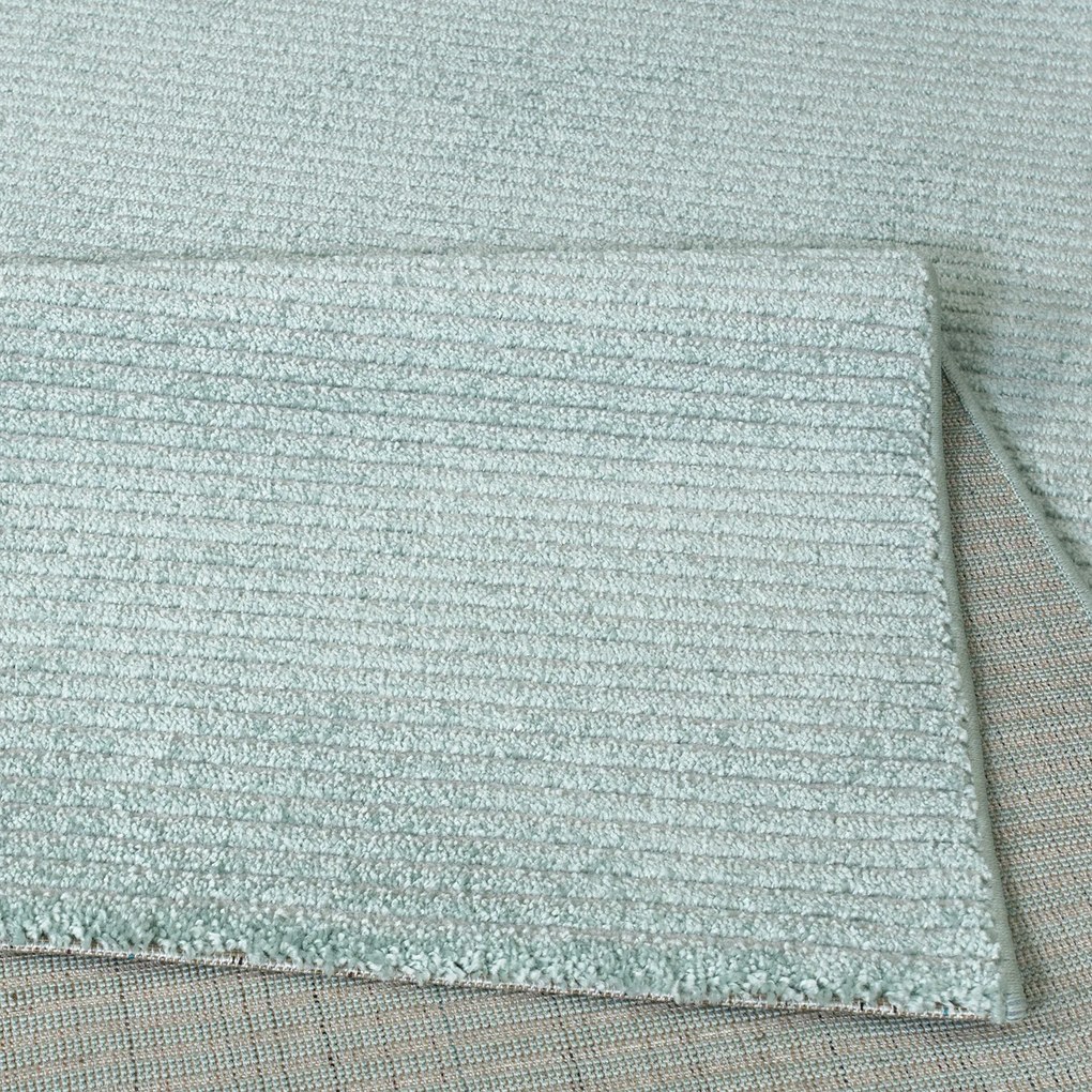 Dekorstudio Jednofarebný koberec FANCY 900 - mentolový Rozmer koberca: 200x290cm