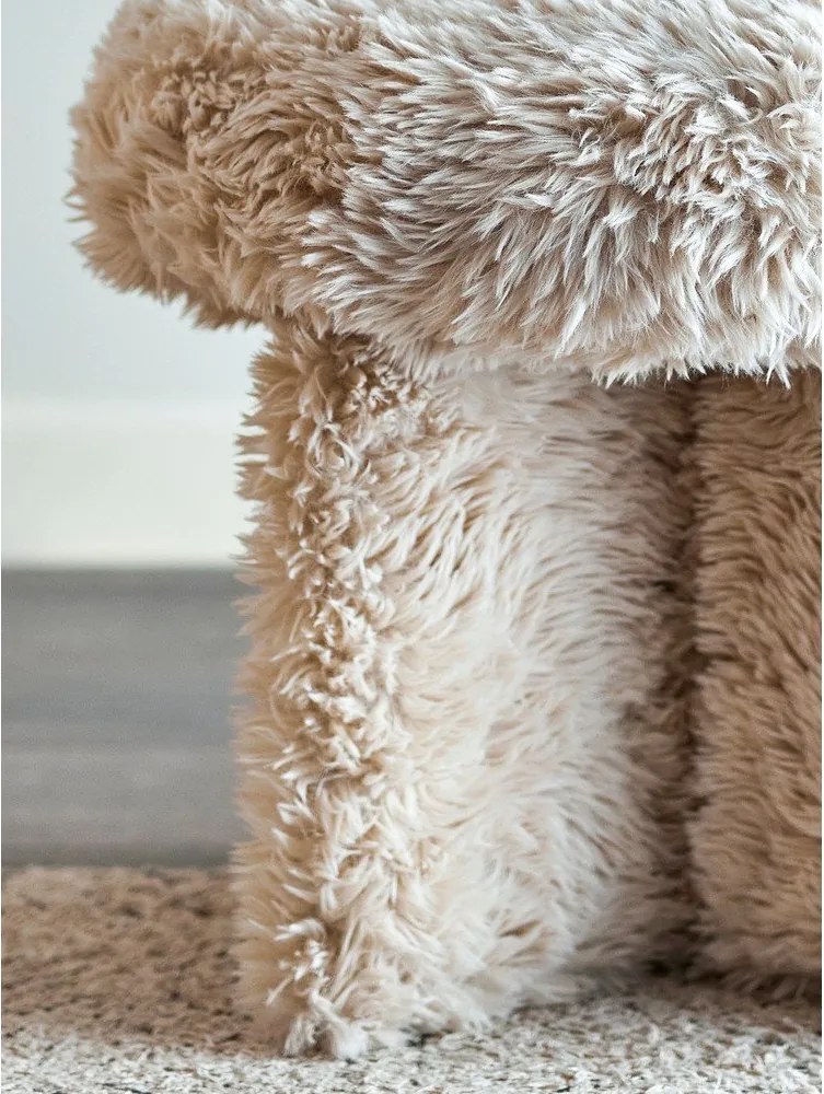 Béžový taburet z umelej kožušiny Frikka – Bloomingville