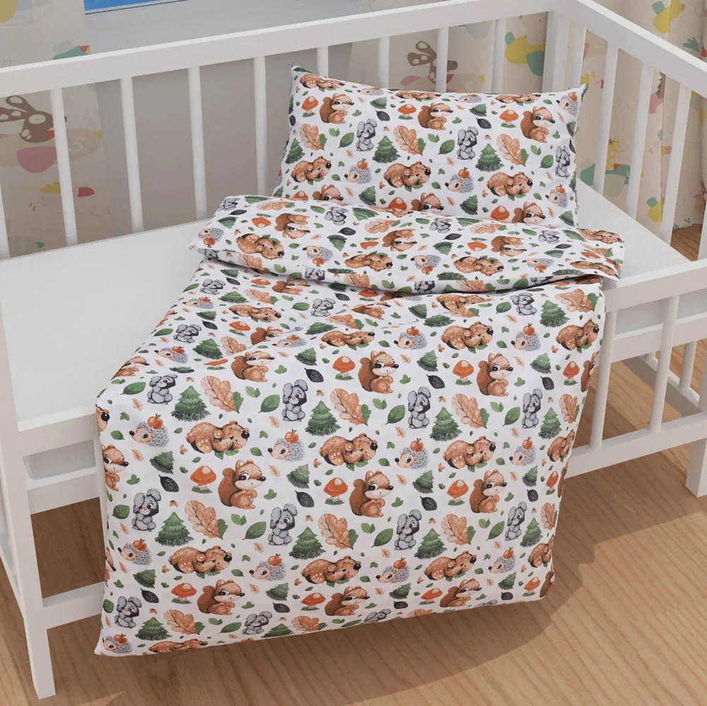 Biante Detské bavlnené posteľné obliečky do postieľky Sandra SA-282 Veveričky a lesní kamaráti Do postieľky 100x135 a 40x60 cm