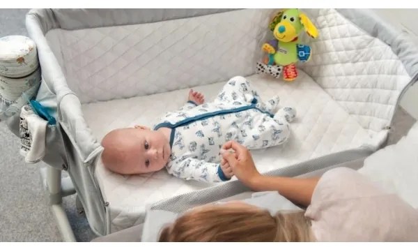 Lionelo - Cestovná postieľka THEO Concrete