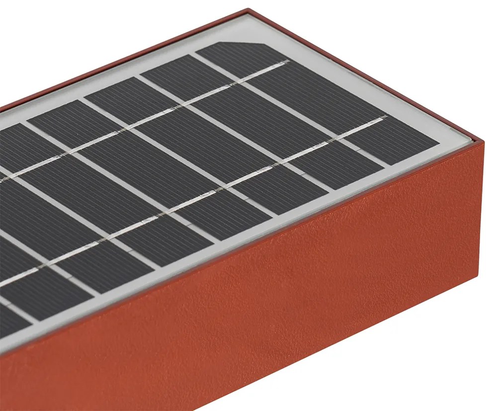 Vonkajšia nástenná lampa červená so stmievateľným svetlom a senzorom na solárnom paneli - Kayo