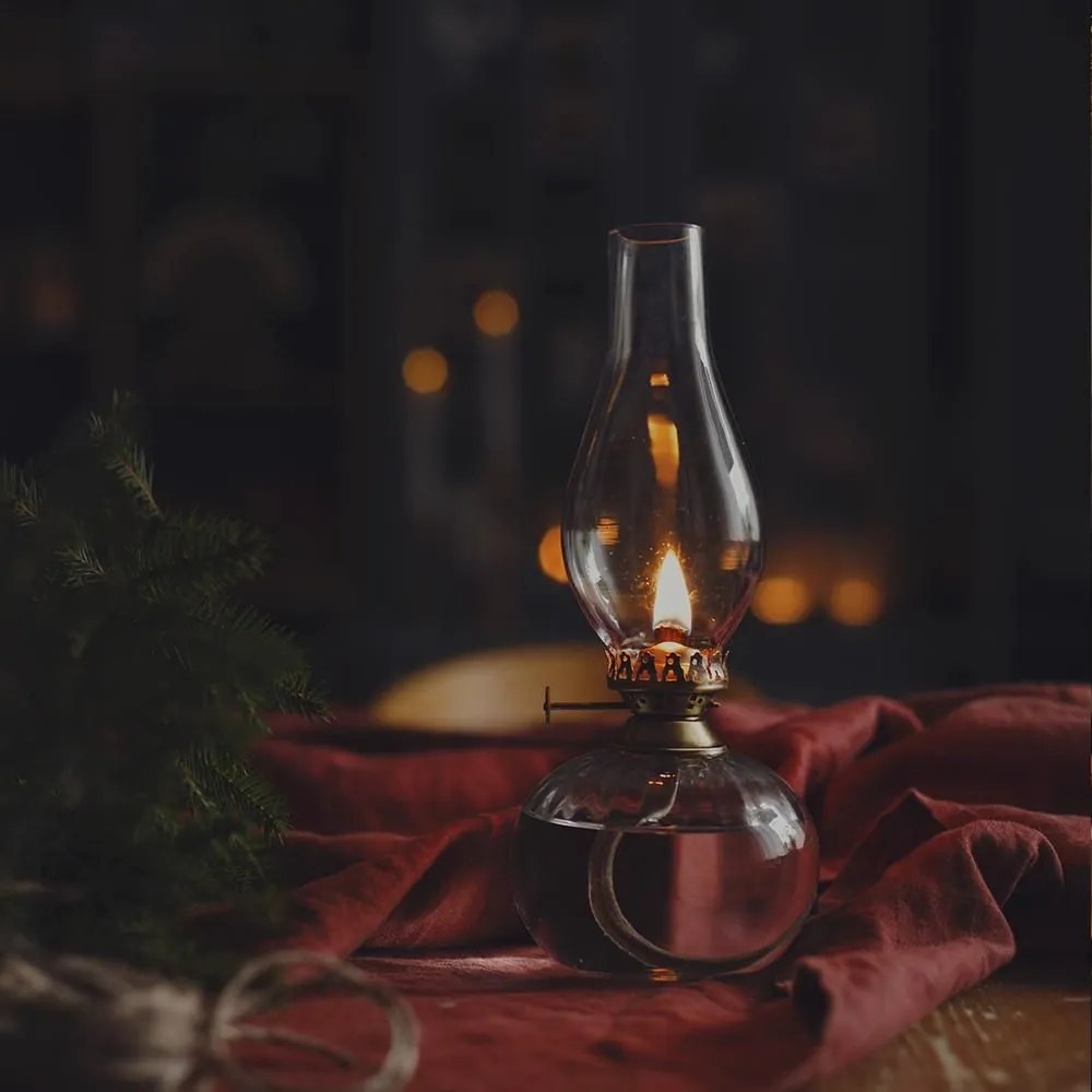 Strömshaga Sklenená petrolejová lampa Elisabeth Round Small