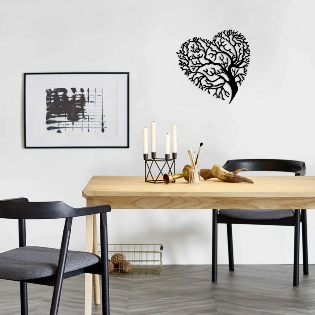 Nástenná kovová dekorácia Srdcový strom čierna