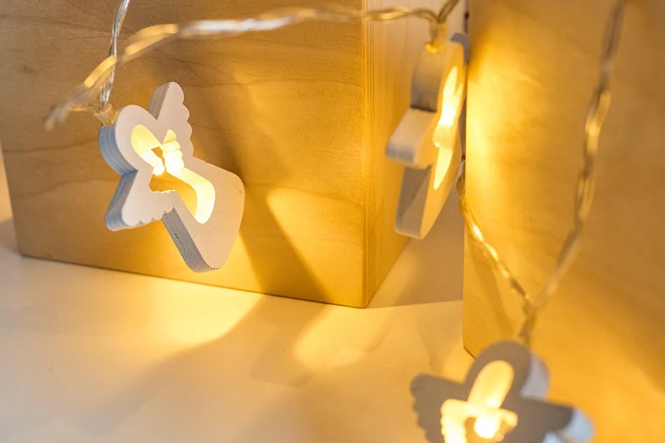 DECOLED LED světelný řetěz na baterie, 10 teple bílých diod, 2 m, dřevění andílci