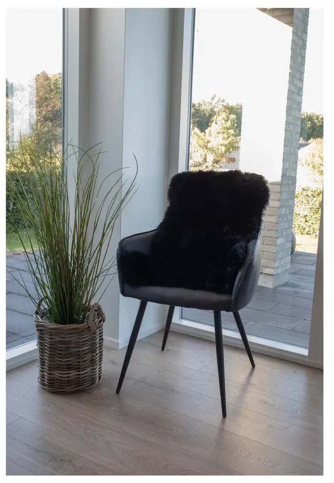 Čierna ovčia kožušina House Nordic