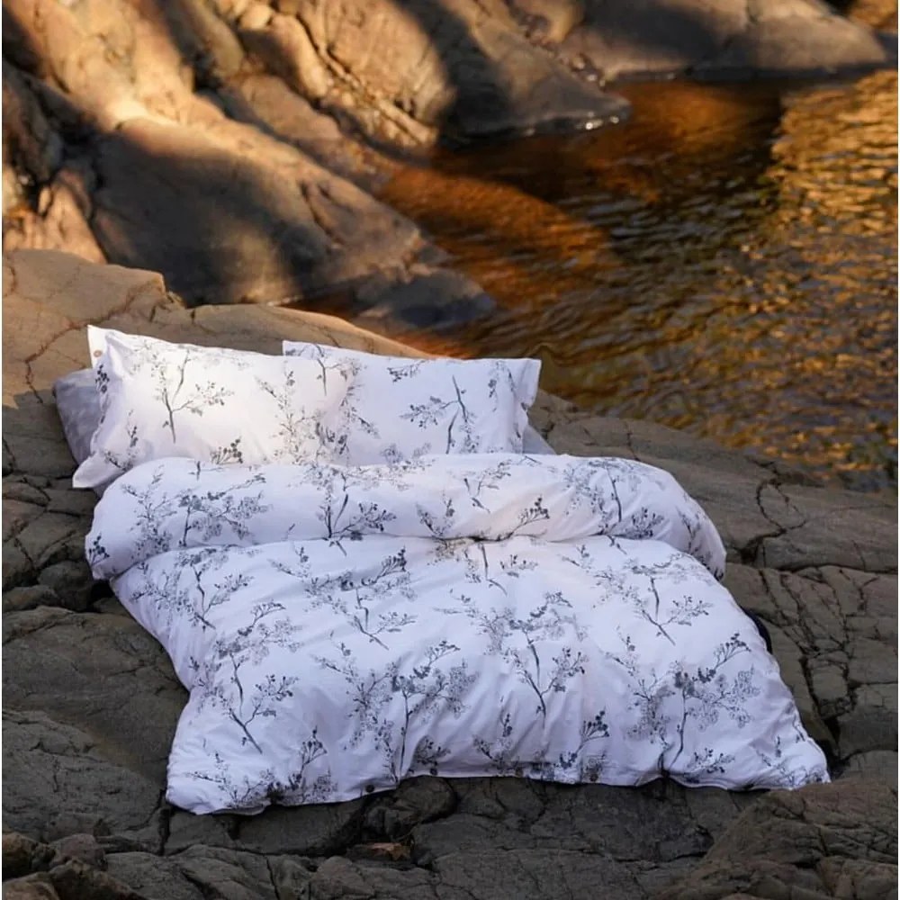 Biele/sivé obliečky na jednolôžko z bavlny Renforcé 140x200 cm White Floral – Mila Home Luxury