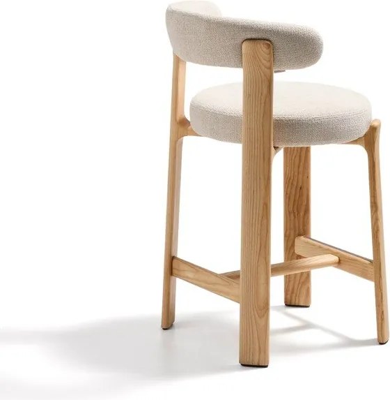 Béžová/v svetlo prírodnej farbe barová stolička z jaseňového dreva (výška sedadla 65 cm) Granite – Kave Home