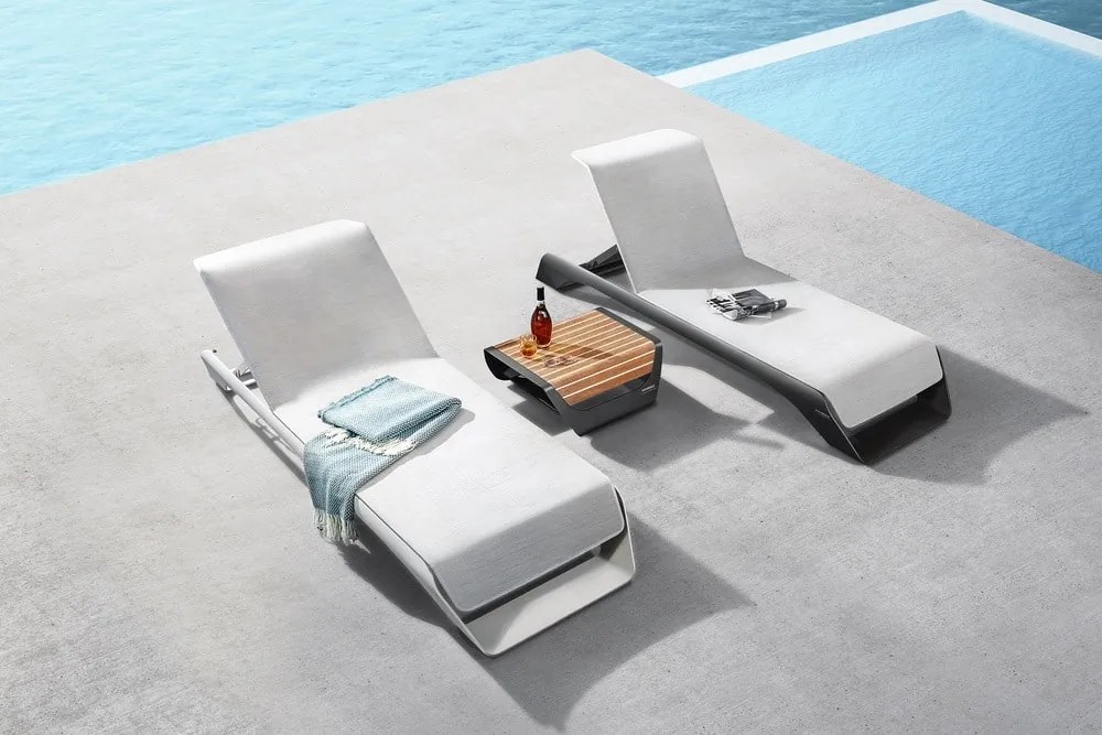 ONDA - ležadlo so stolíkom