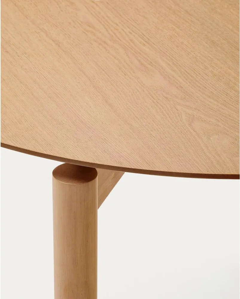 Okrúhly jedálenský stôl v dekore jaseňa ø 110 cm Indara – Kave Home