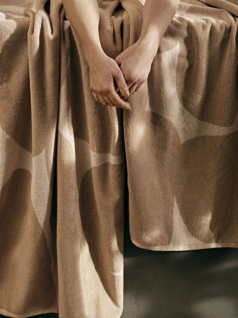 Ferm Living Plážová bavlnená osuška Ebb Sand 150 × 100 cm