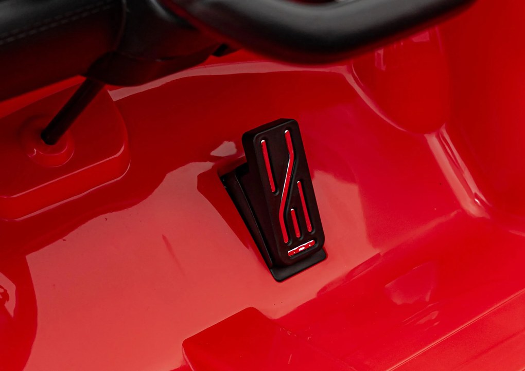 Ramiz Vozidlo Mercedes Benz AMG SL63 Červená