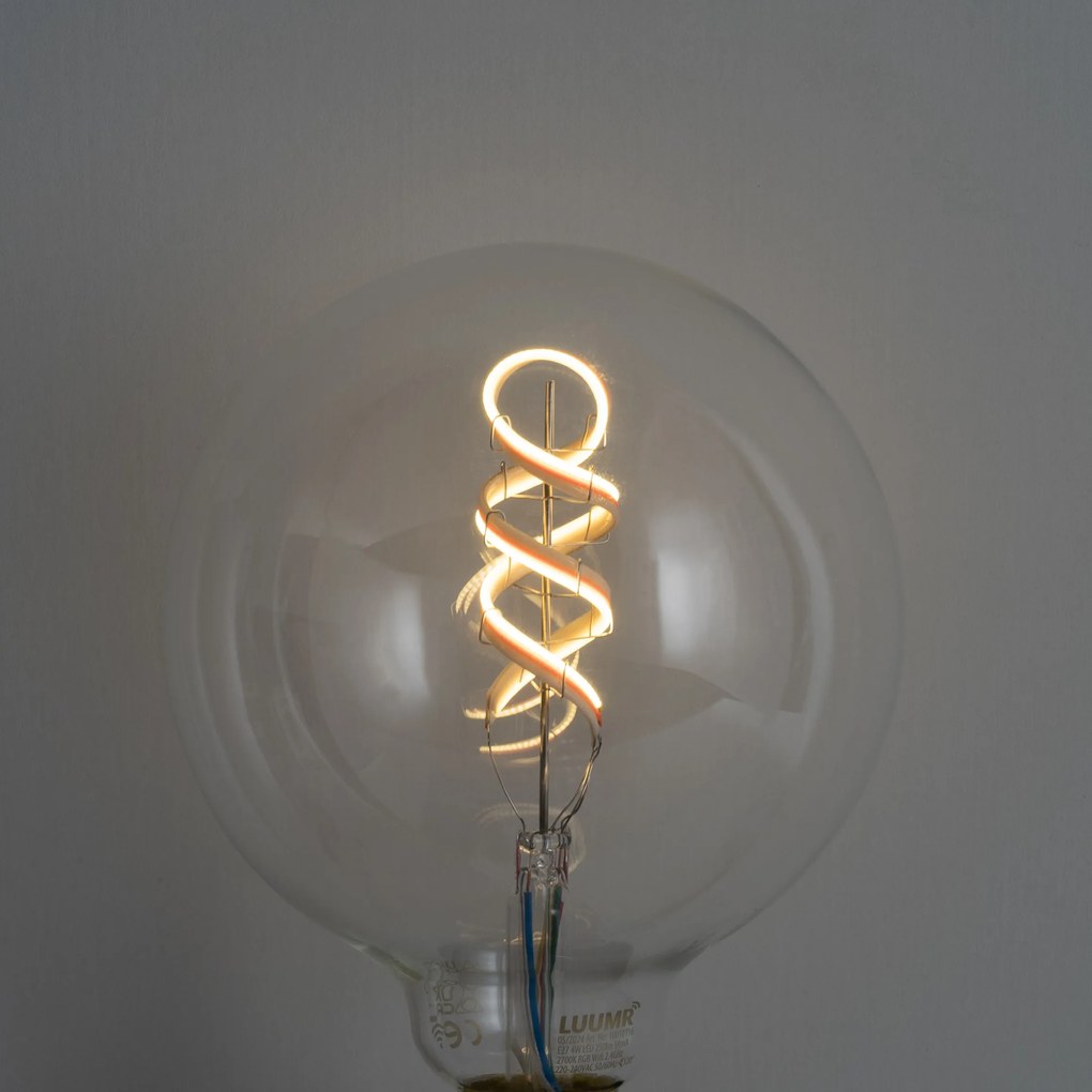 Inteligentné stmievateľné LED žiarovky E27 G125 RGBW 4W 250lm 2700K