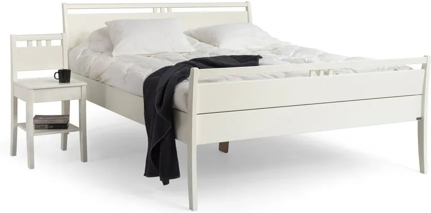 Biela ručne vyrobená posteľ z masívneho brezového dreva Kiteen Joki, 160 × 200 cm
