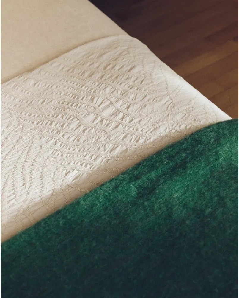 Slonovinový žakárový pléd 240x260 cm Zenti – Kave Home