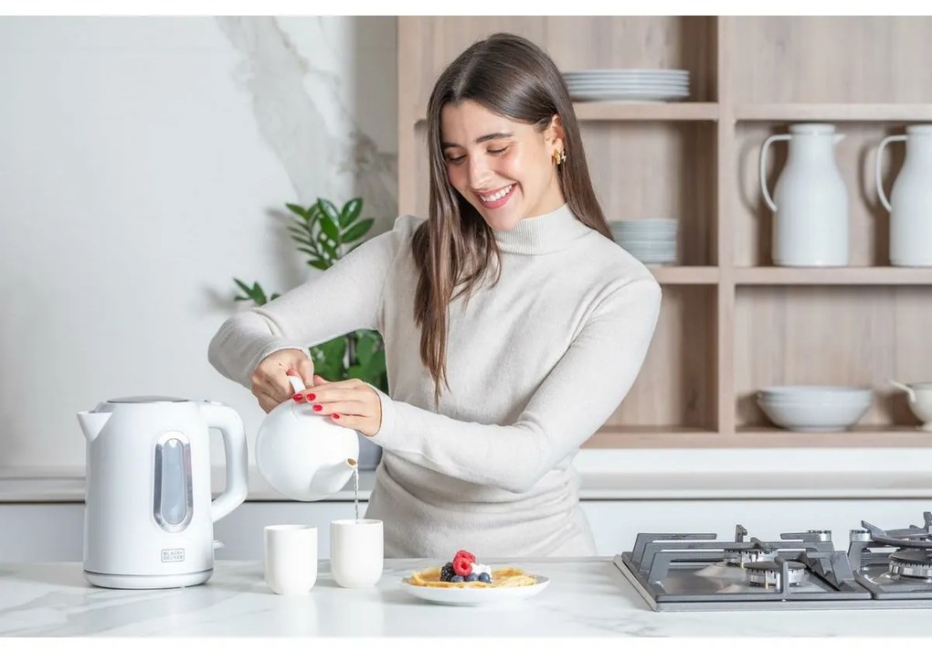 Black+Decker BXKE2204E Rýchlovarná kanvica, biela