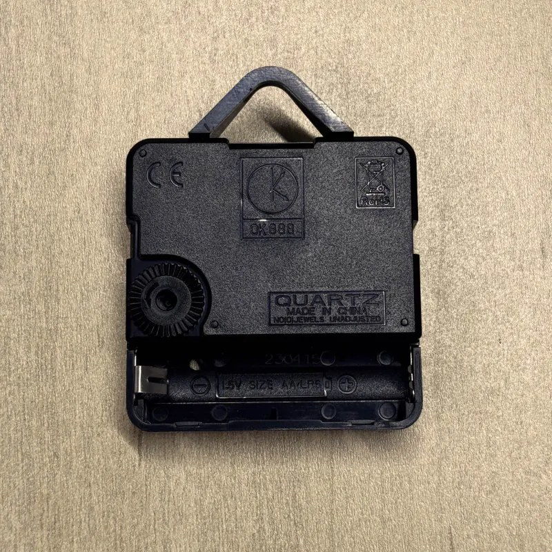 Drevené nástenné hodiny javor – tichý chod, prírodný dizajn | SENTOP HDF0587-MAPLE