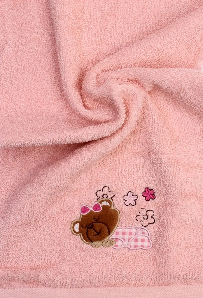 Tegatextil.sk detský uterák s výšivkou Macko