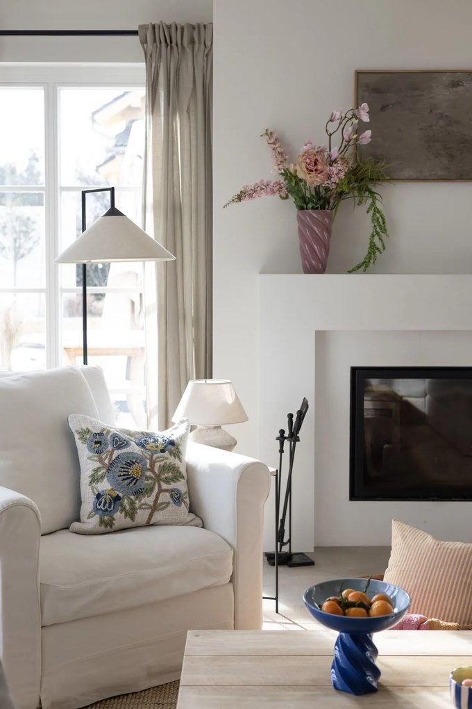 Bloomingville Kameninová miska na podstavci Riley