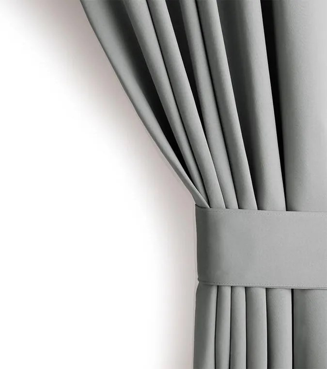 Zatemňovací záves blackout RESTILO strieborný 140 x 245 cm sada 2 ks