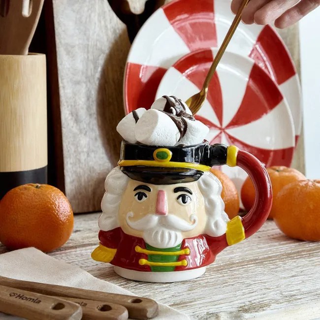 Hrnček NUTCRACKER SHAPE červený 873299 400 ml