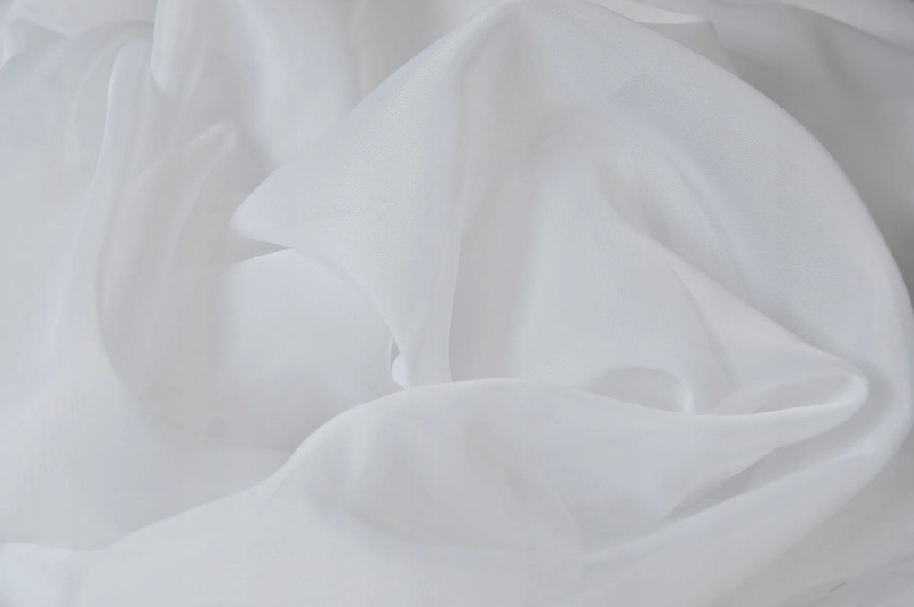 Dekorstudio Jednofarebná záclona - Biela - š. 400 cm x v. 200 cm