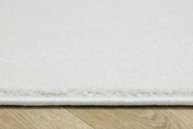 Metrážny koberec Jubilee Twist 20 krémový