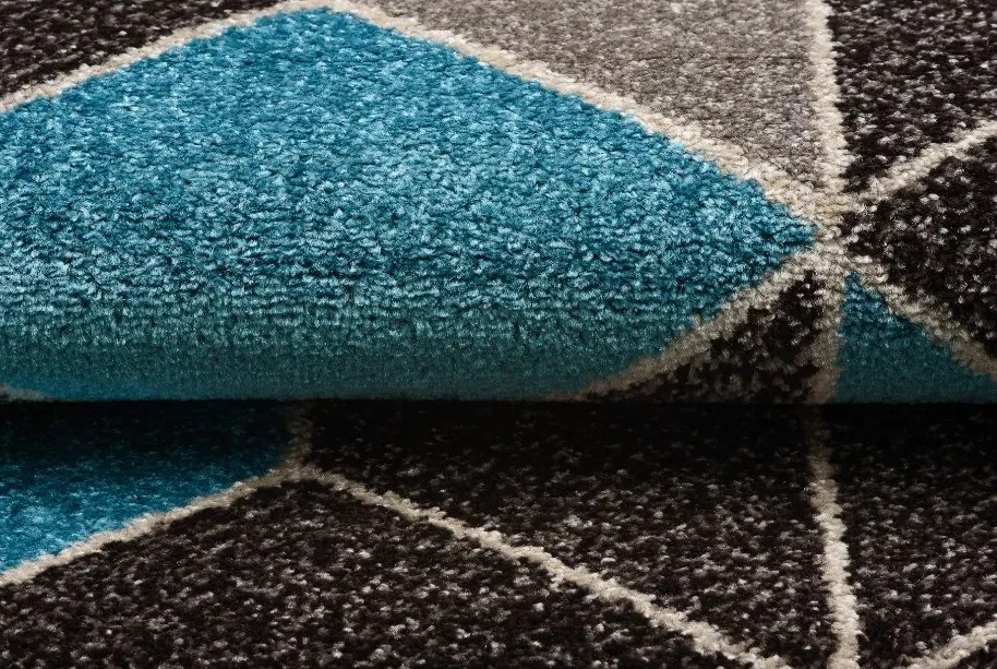 Moderný koberec s geometrickým vzorom Šírka: 80 cm | Dĺžka: 150 cm
