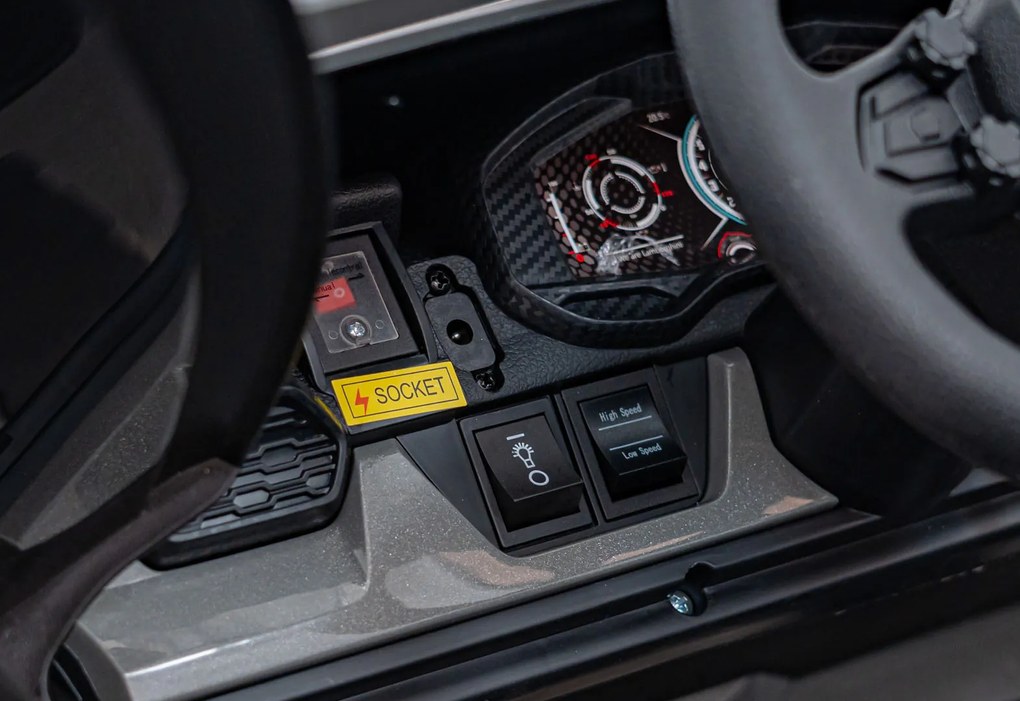 Ramiz Lamborghini Revuelto XL STRONG sivé vozidlo