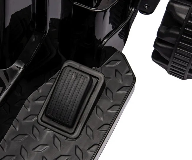 Elektrický traktor s prívesom Farmer zelený