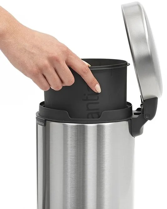 Brabantia Pedálový kôš NewIcon 3L Matná oceľ otiskuvzdorná